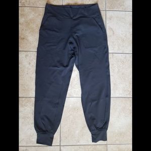 Align joggers 28"